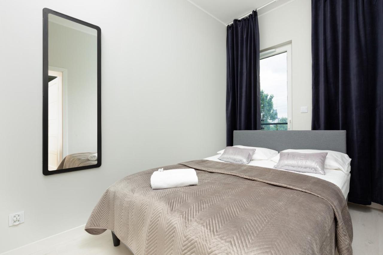 Business Center Apartments Warsaw Wola By Noclegi Renters Exterior foto