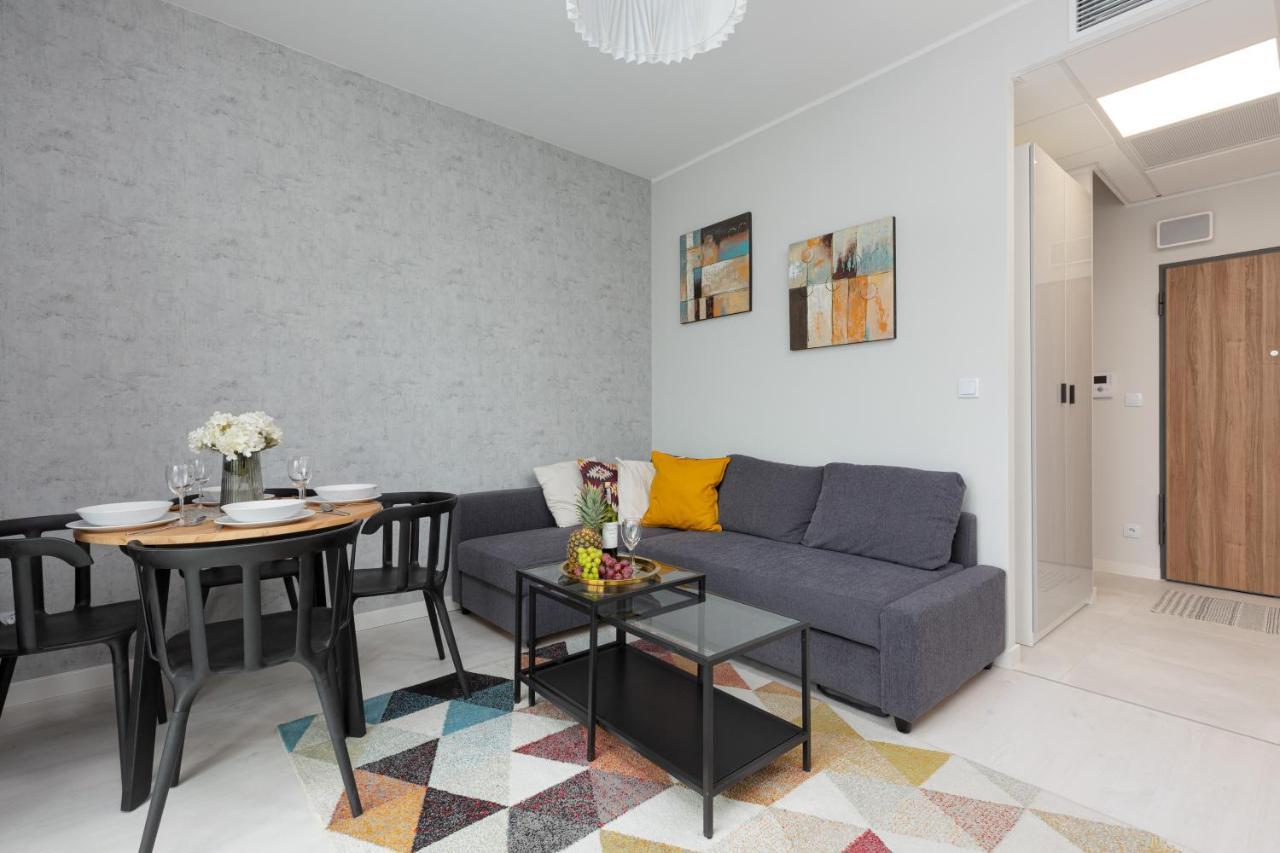Business Center Apartments Warsaw Wola By Noclegi Renters Exterior foto